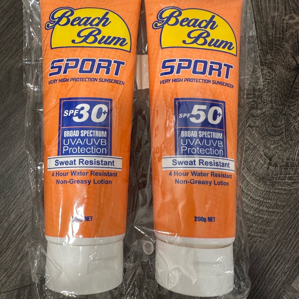 Hidden Flask in Beach Bum Sport Sunscreen SPF 50+